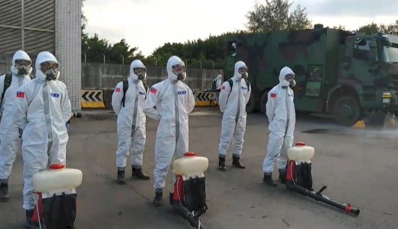 VIDEO: Taoyuan airport investigates after staff test positive for COVID-19