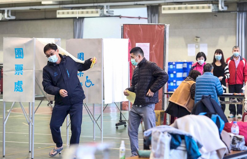 Quarantined persons and youth under 20 unable to vote in elections