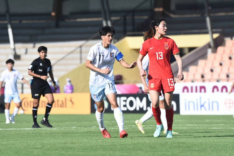 Premier praises Taiwan women’s soccer team upon return home