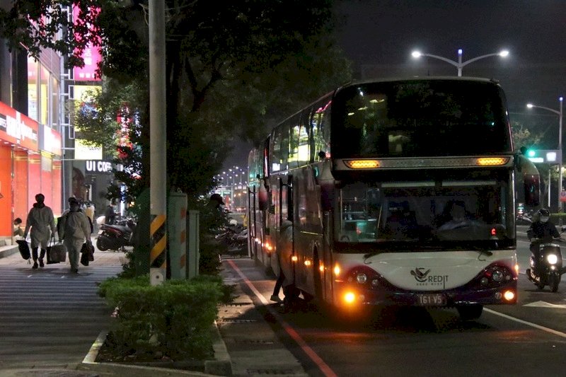 Taiwan may see 7-day quarantine if COVID cases stable for a month