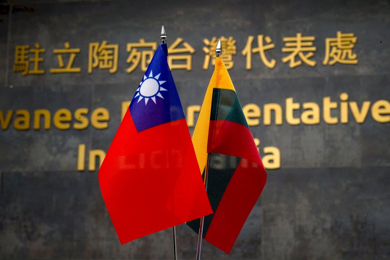 Lithuania supports Taiwan at the WHA
