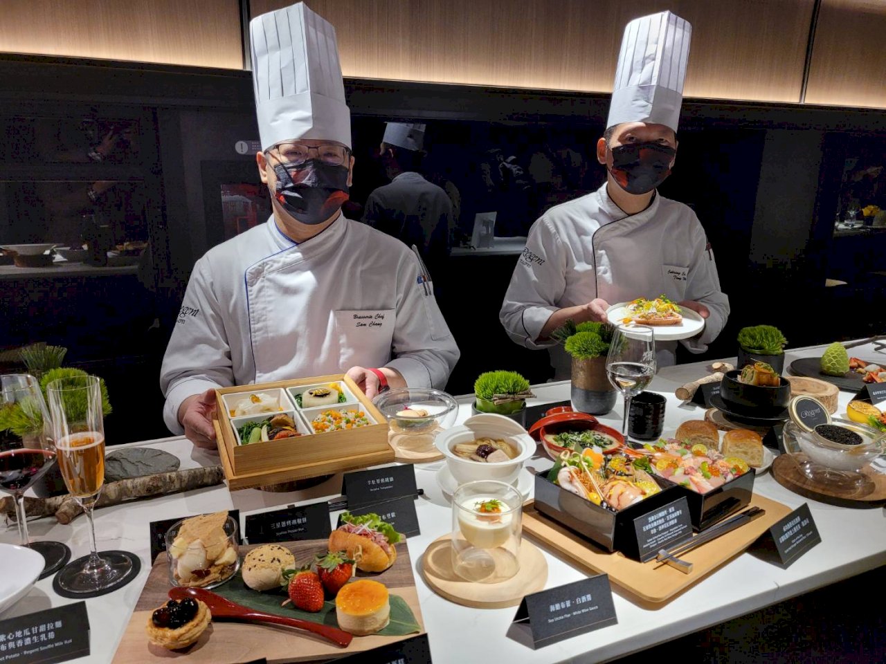 VIDEO: Taiwan’s five-star restaurant on wheels