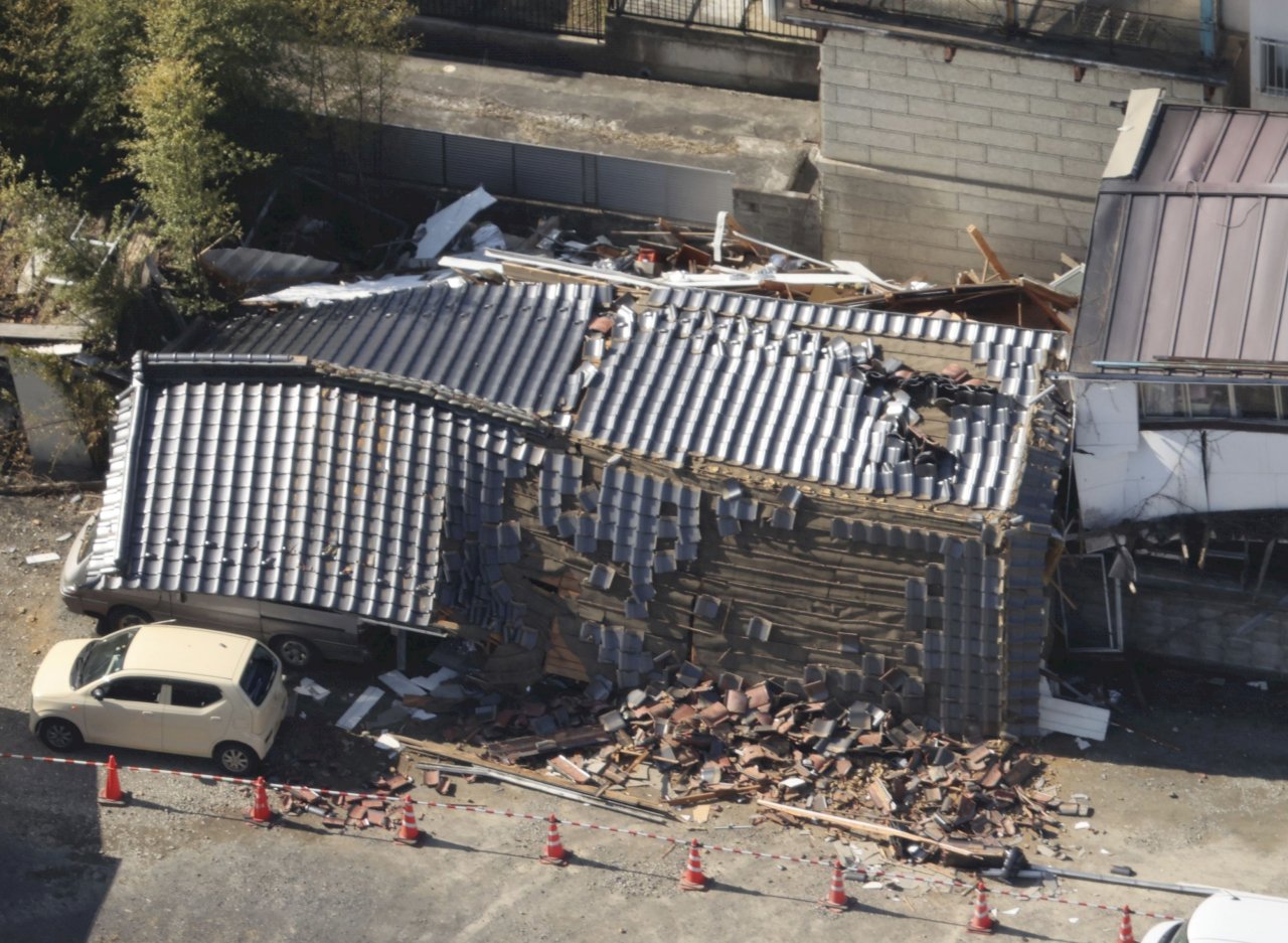 Fukushima, Japan hit by 7.4 magnitude earthquake