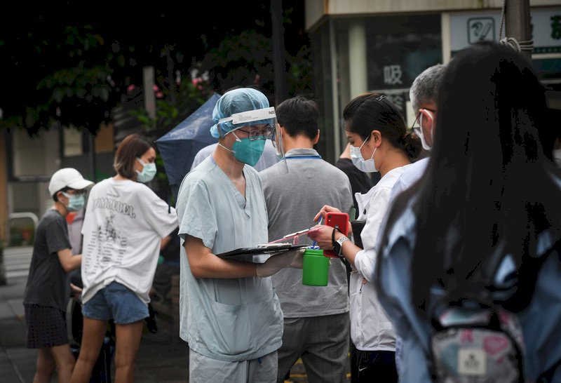 37,000 daily COVID cases by May 5: Health ministry worst-case scenario