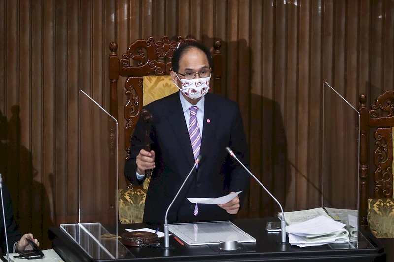 Legislature passes new rules protecting key industries from foreign forces