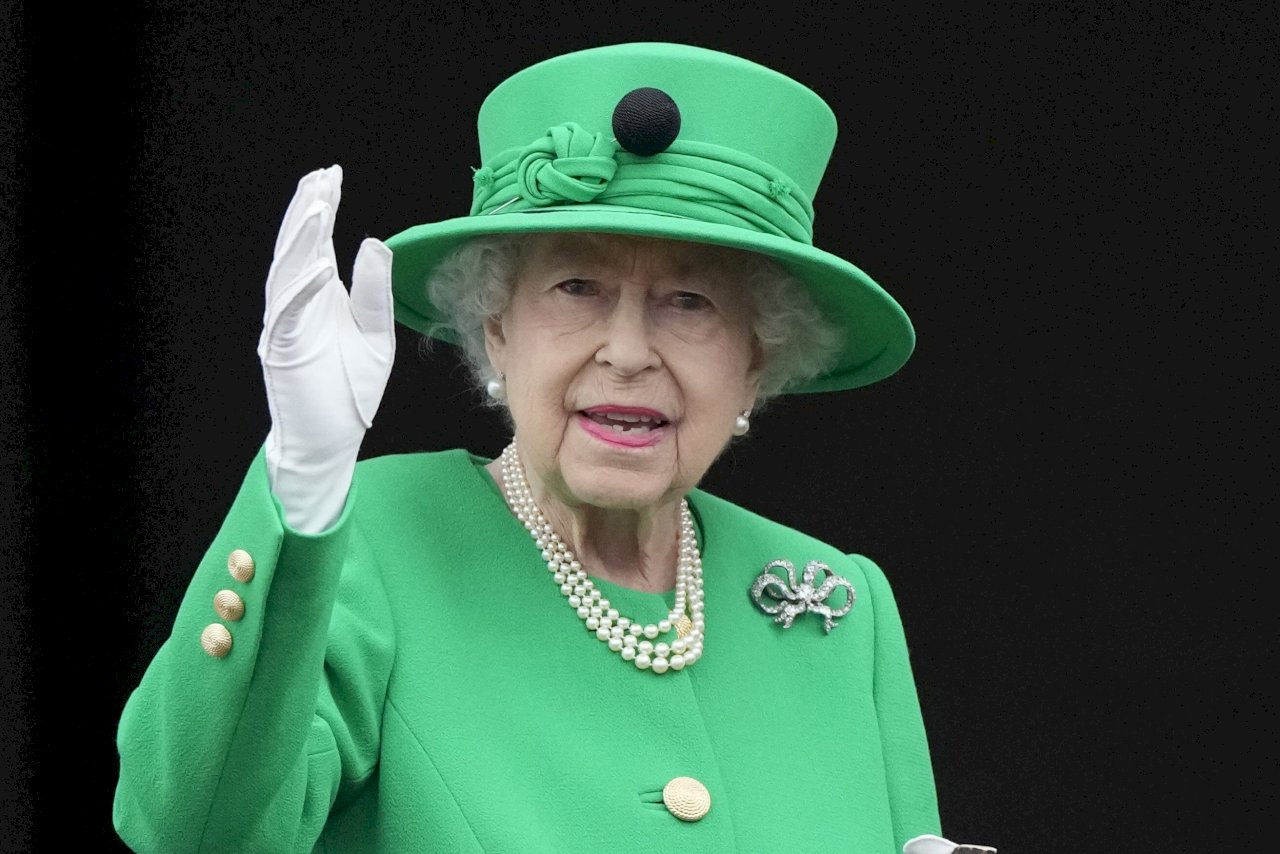 President Tsai mourns Queen Elizabeth II