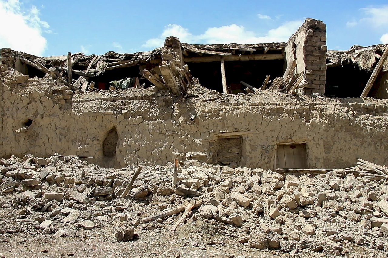 President Tsai offers condolences to Afghanistan after deadly earthquake