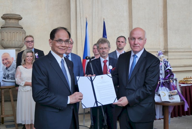 Czech Senate passes pro-Taiwan resolution