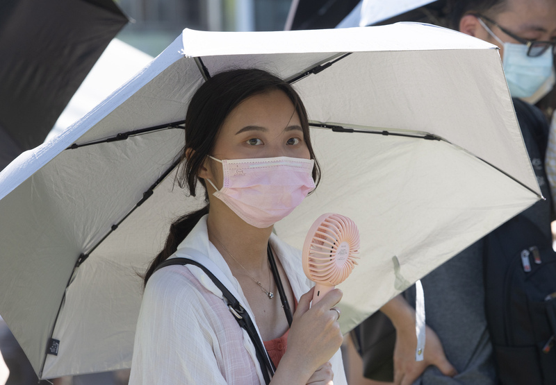 WATCH: Southern Taiwan hits high-record temperatures for April