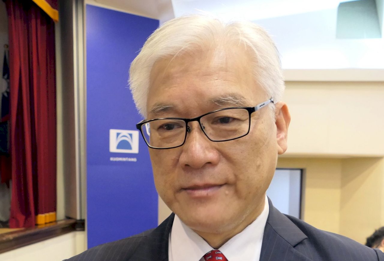 KMT Vice Chair goes to China