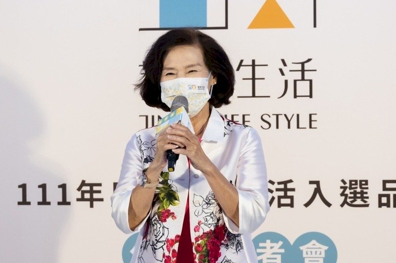 What's going on with Yilan's county magistrate?