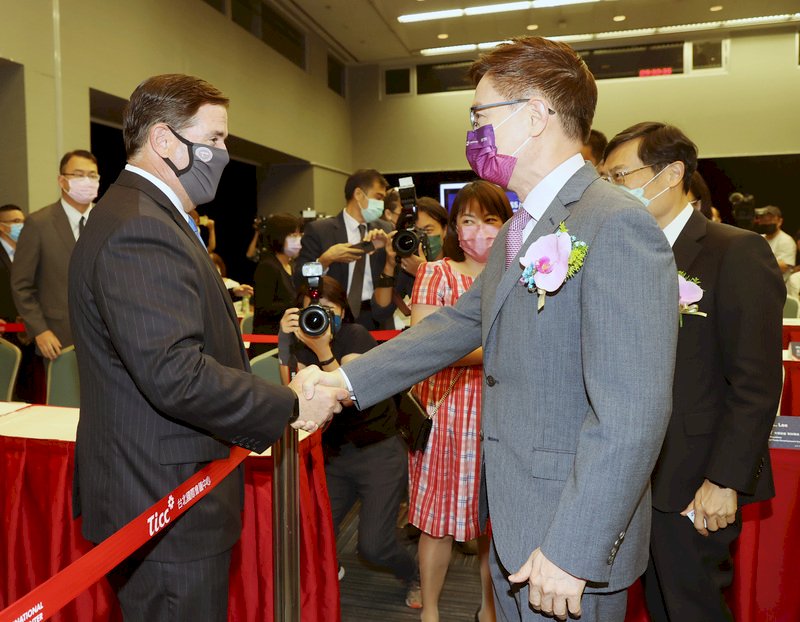 Arizona governor visits Taiwan to boost ties