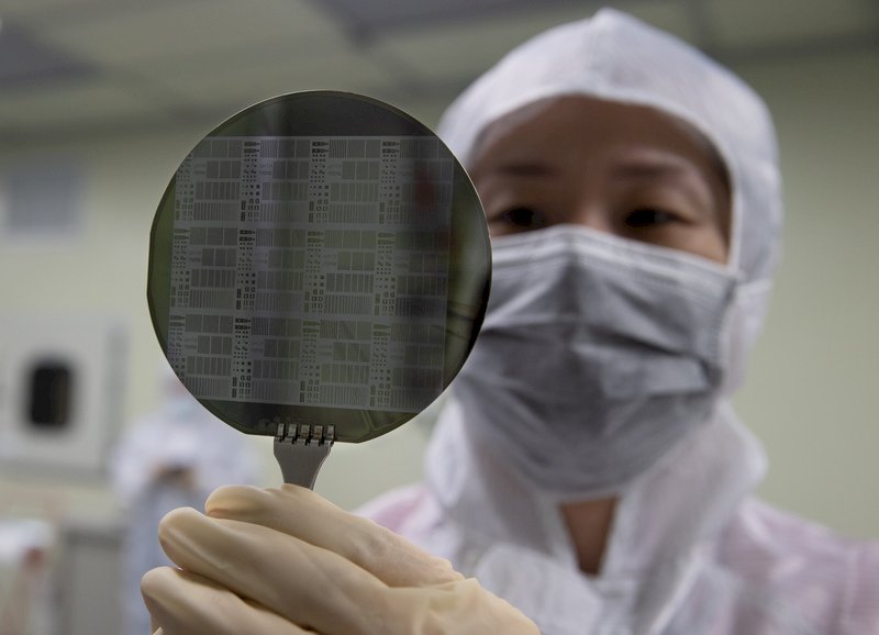 Premier: New US semiconductor restrictions have limited impact on Taiwan
