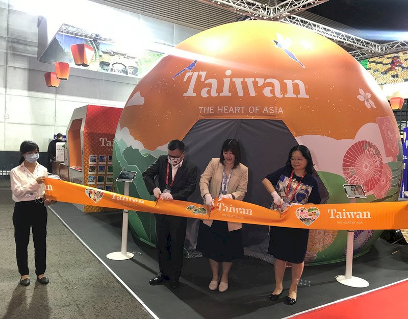 Taiwan to open borders on Oct. 13 despite increase in COVID cases