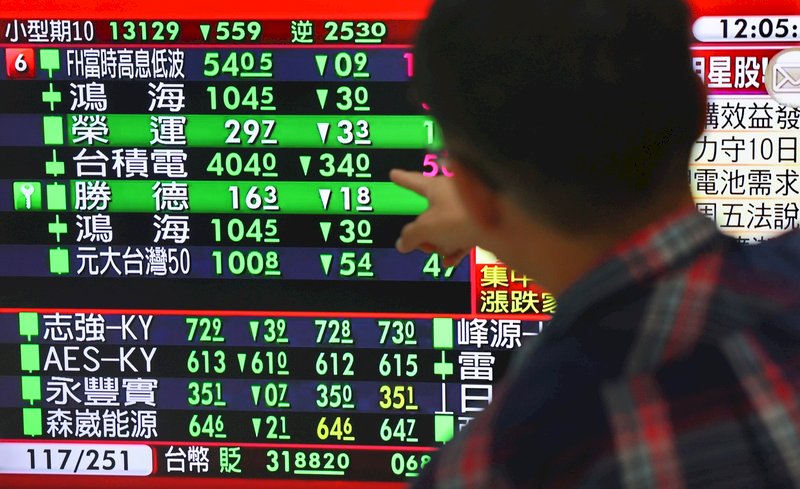 Taiwanese stocks fall 4%