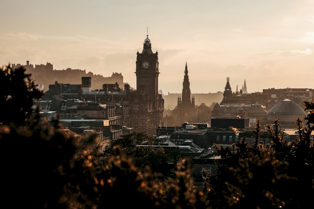 Kaohsiung and Edinburgh to work together on smart cities and green energy