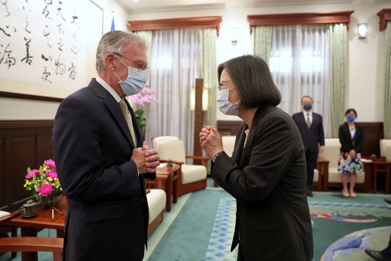 President Tsai Ing-wen meets with US think tank