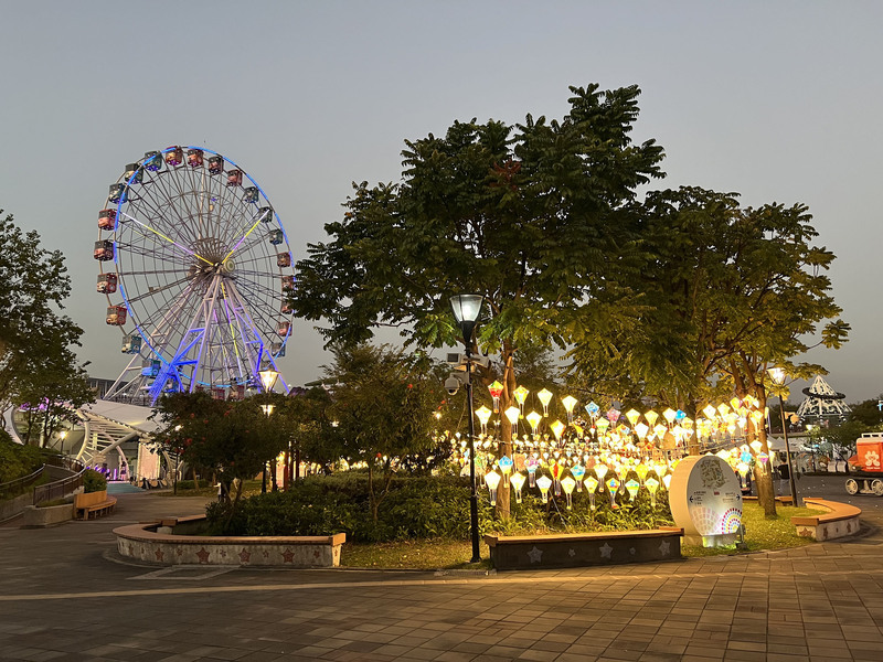 Taiwan amusement park ambassadors, a long-term healthcare expo and taboos at the end of ghost month