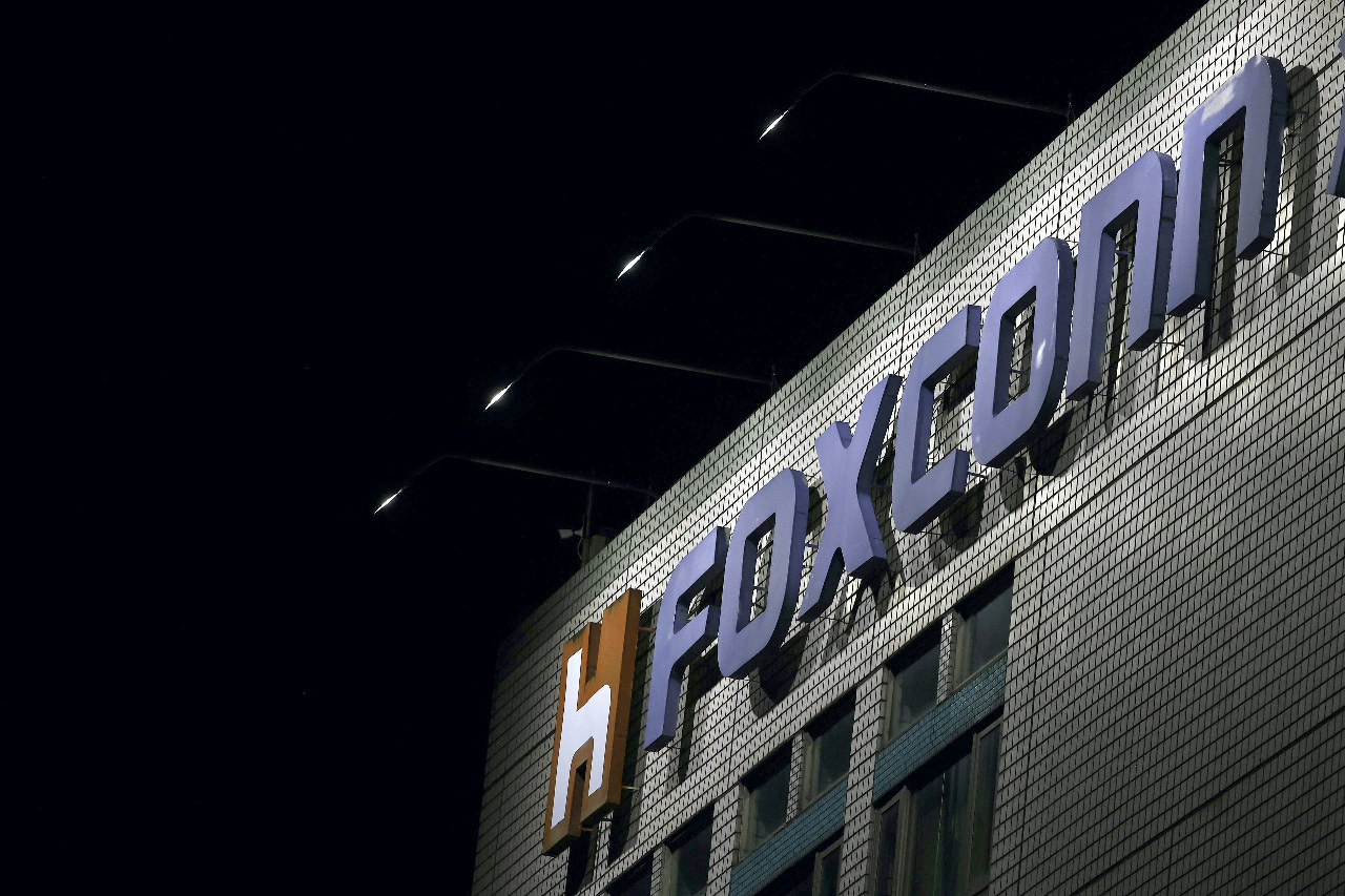 Indian delegation meets with Foxconn executives