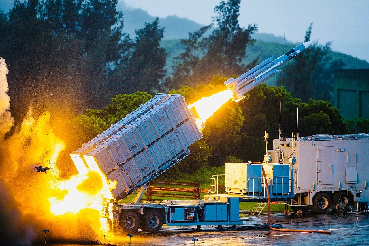 VIDEO: Tensions in the Strait give military fans a glimpse of rare hardware