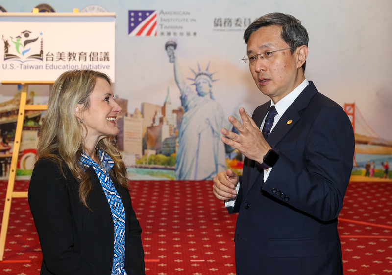 Taiwan, US boost education cooperation