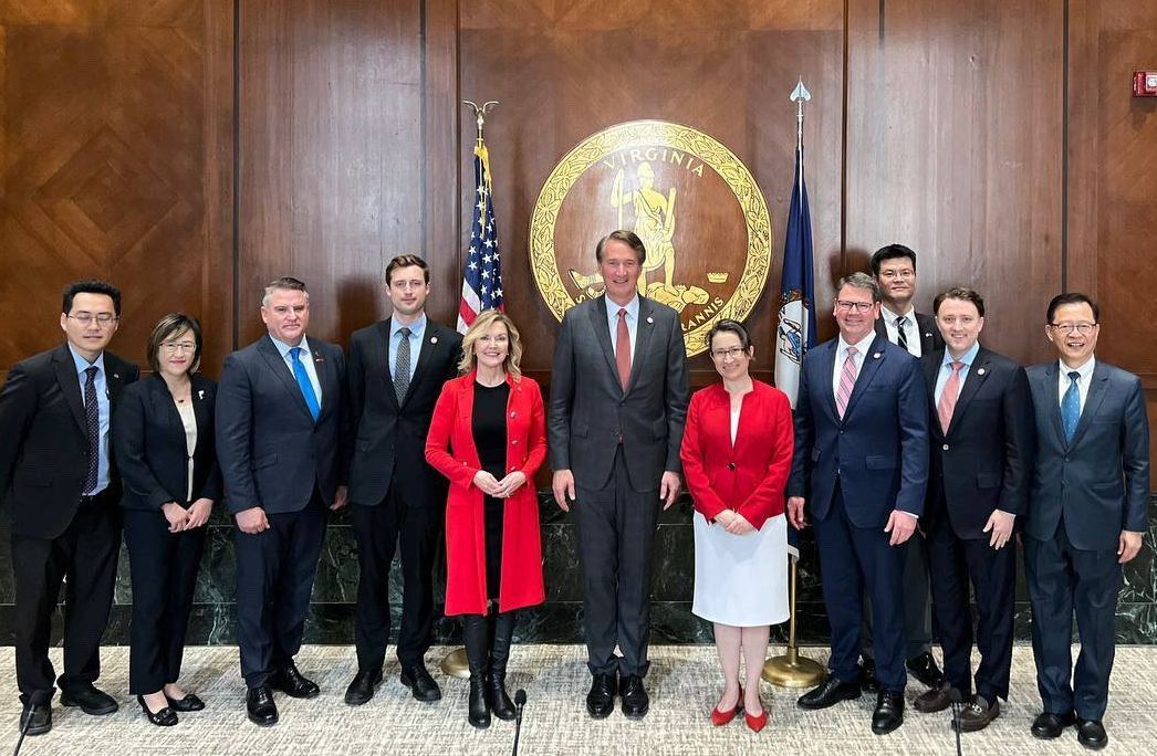 Hsiao Bi-khim makes overtures to Kentucky and Virginia to open Taiwan trade offices.