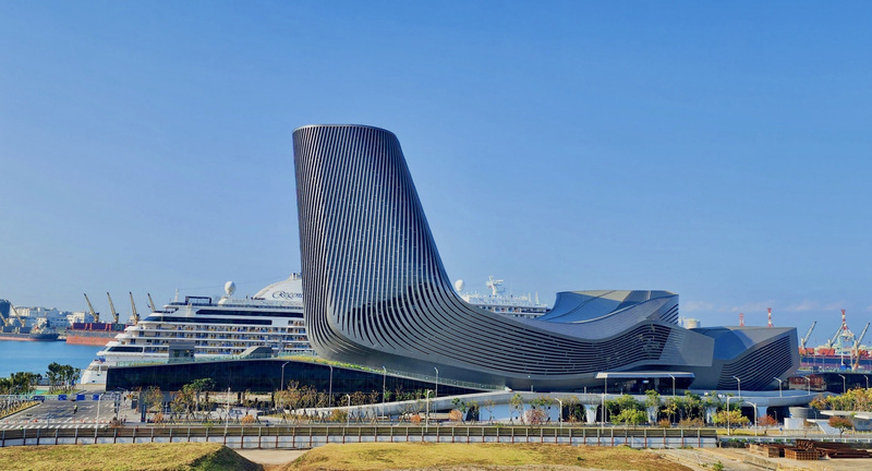 New Kaohsiung Port Cruise Terminal welcomes two cruise ships