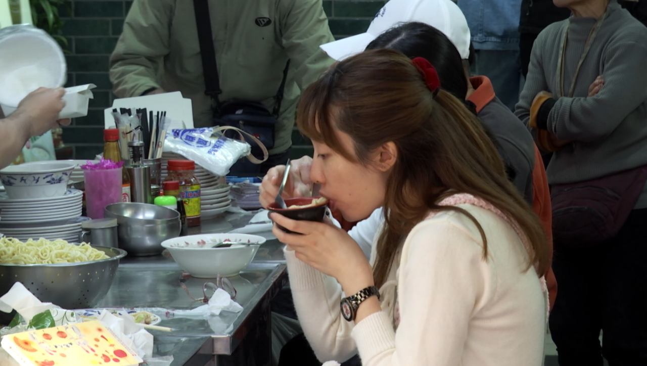 VIDEO: Survey shows foreigners’ favorite Taiwanese snacks and souvenirs