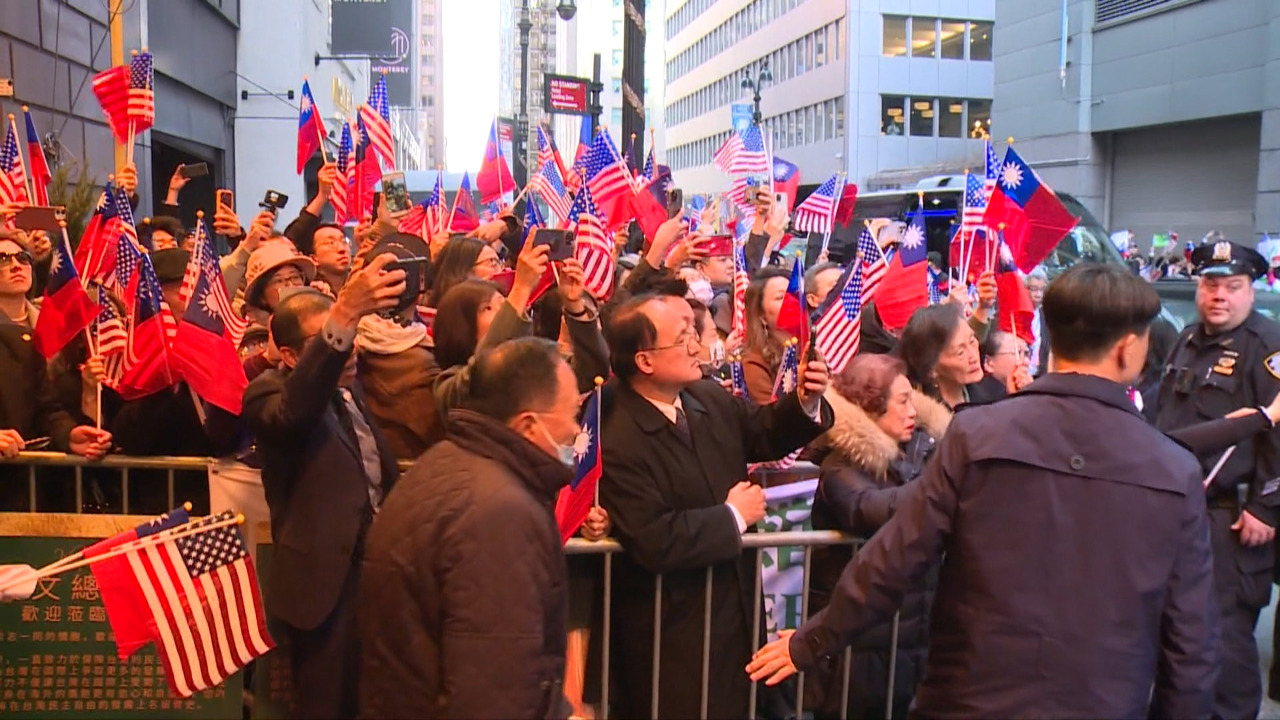 Tsai meets both fans and foes during New York transit