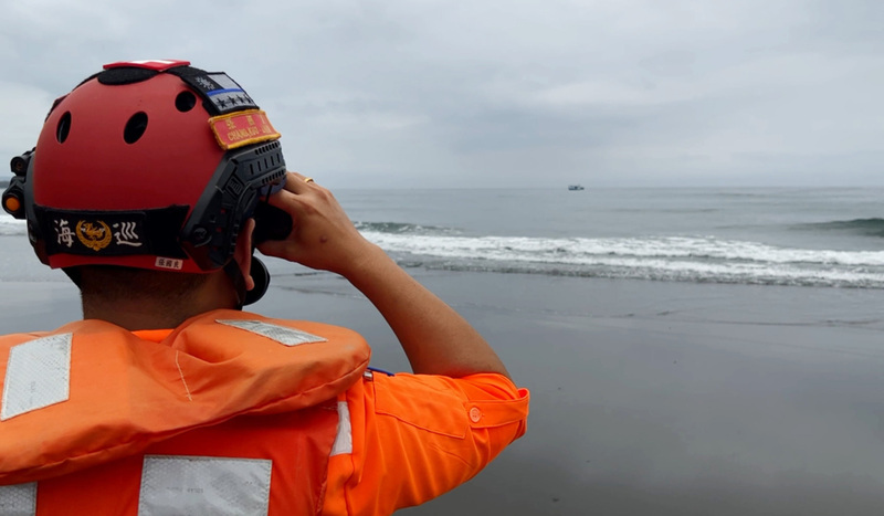 A missing snorkeler, a salon dispute, and a successful hiking rescue