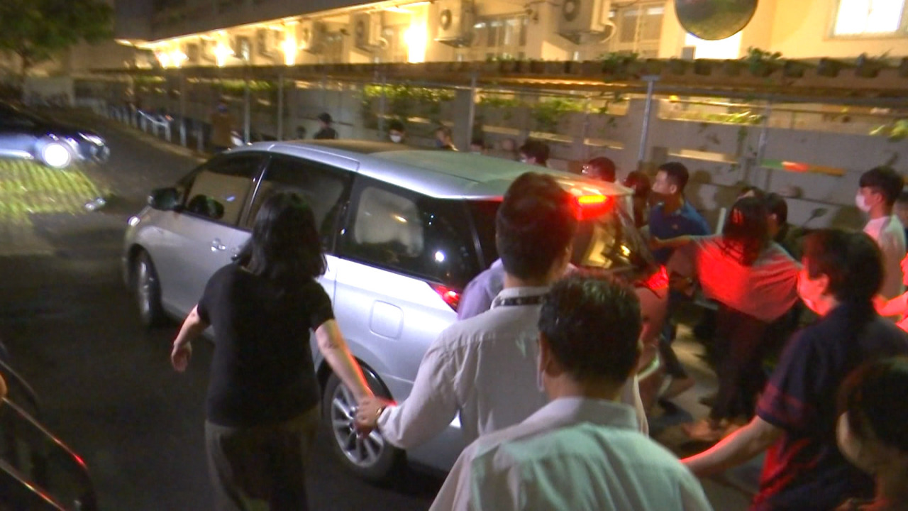 VIDEO: New Taipei City Mayor Hou You-Yi faces accusations of appointing school principals as a shield against parents and protesters