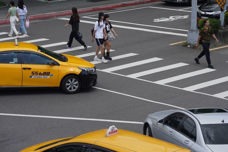 Failure to yield to pedestrians will result in NT$6,000 fine from June 30