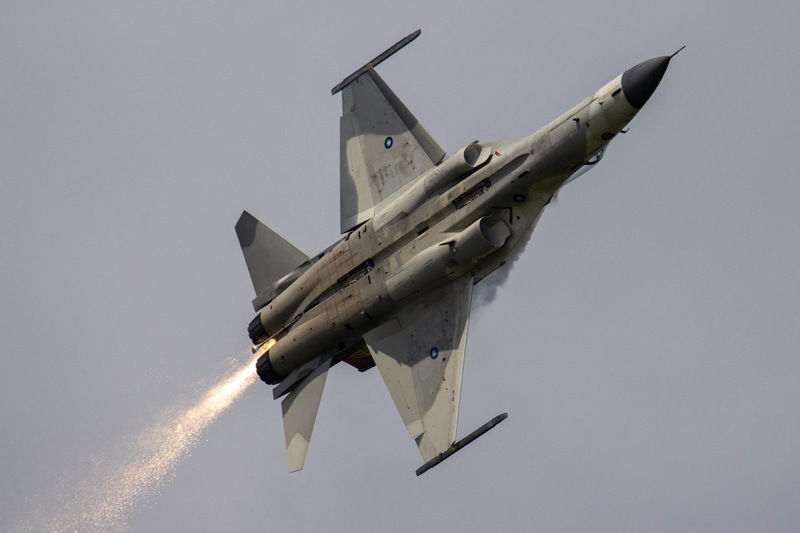 VIDEO: Taiwan’s Indigenous defense fighter experiences oil leak and lands safely