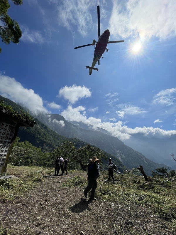 French couple fined for hiking without a permit