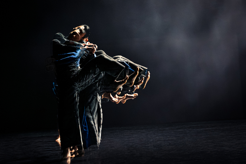 Cloud Gate shares AI-inspired project ‘Wave,’ Yo-Yo Ma and Kathryn Scott performs in Kaohsiung, EVA Air makes top ten global ranking