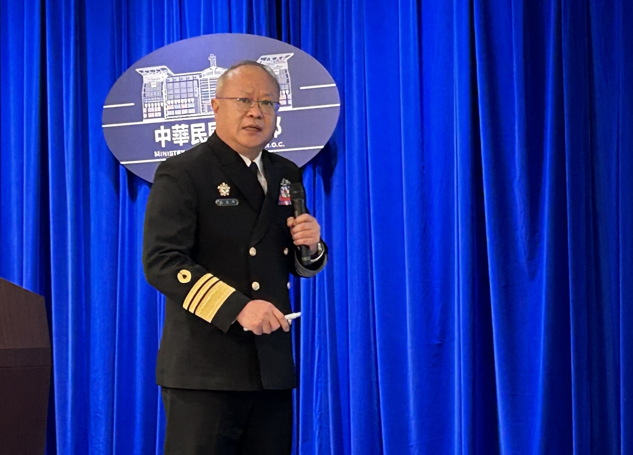 Taiwan's Navy continues search for three missing submariners