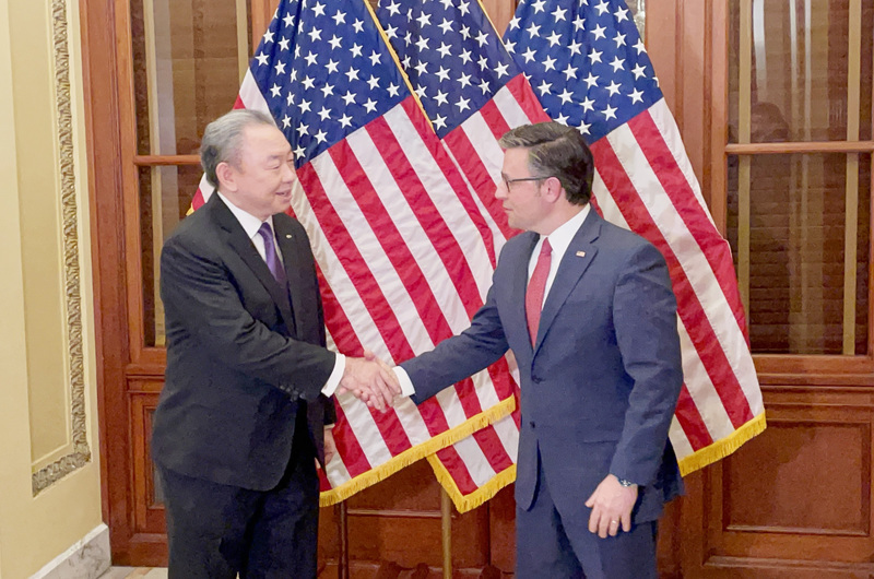 US House speaker meets new Taiwan representative for the first time