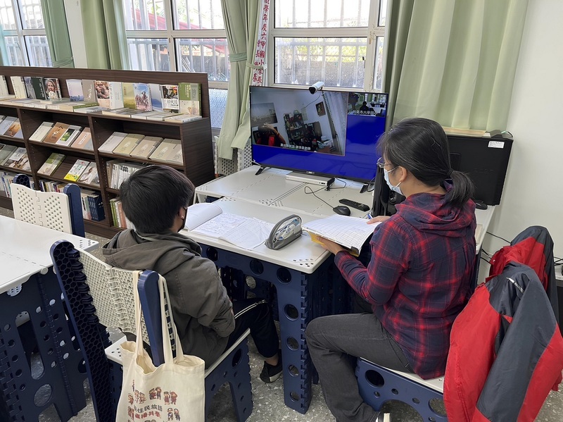 865 schools participate in Indigenous language distance learning