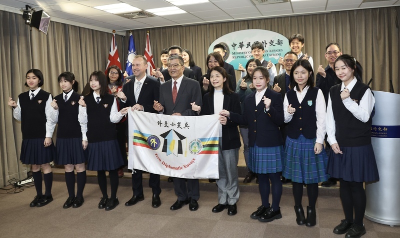 Teen diplomatic envoys prepare for trip to Australia and NZ