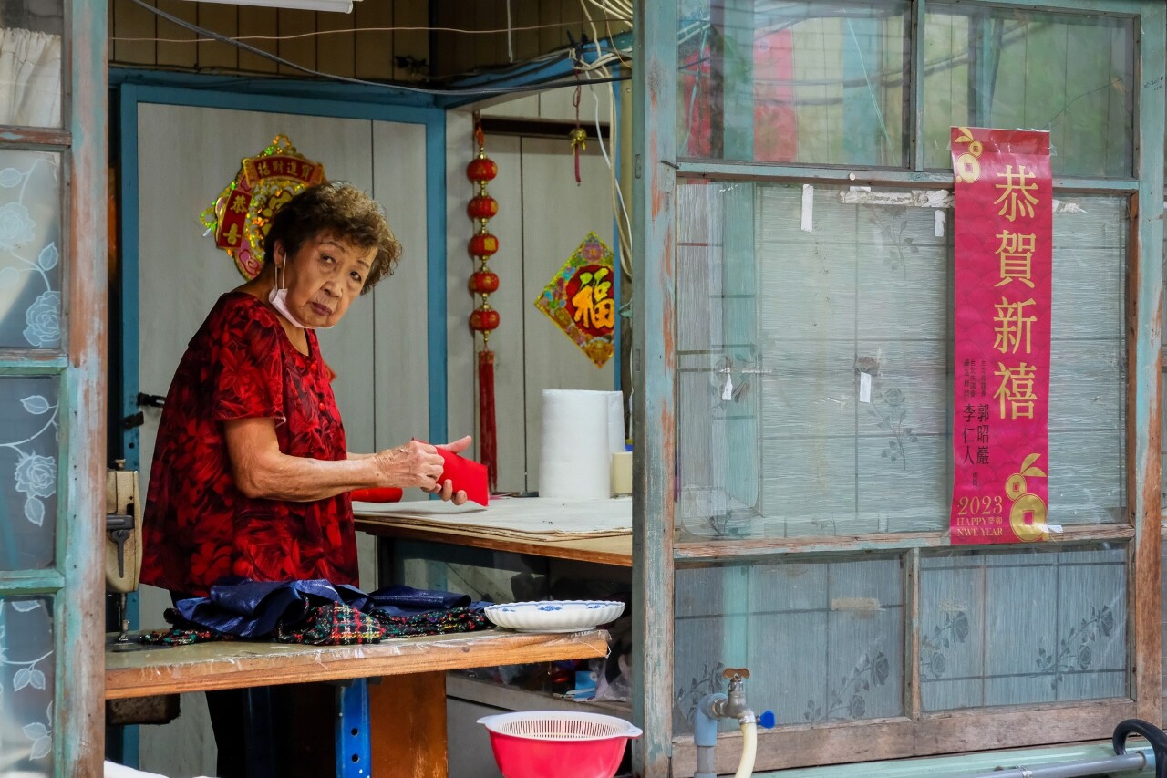 Gifts for the Lunar New Year: Red envelopes and lucky money