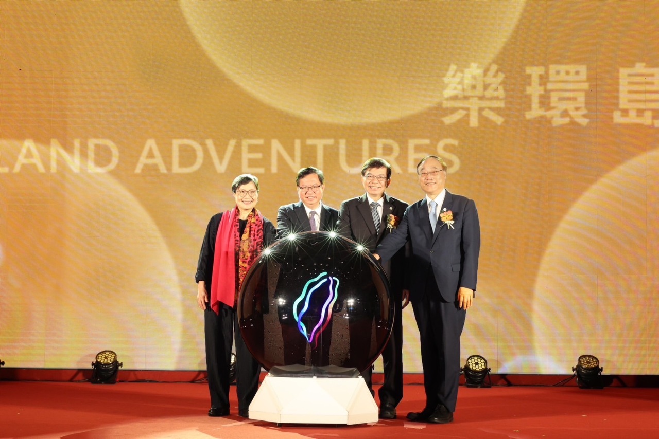 Vice premier announces simplified visa policies to boost tourism