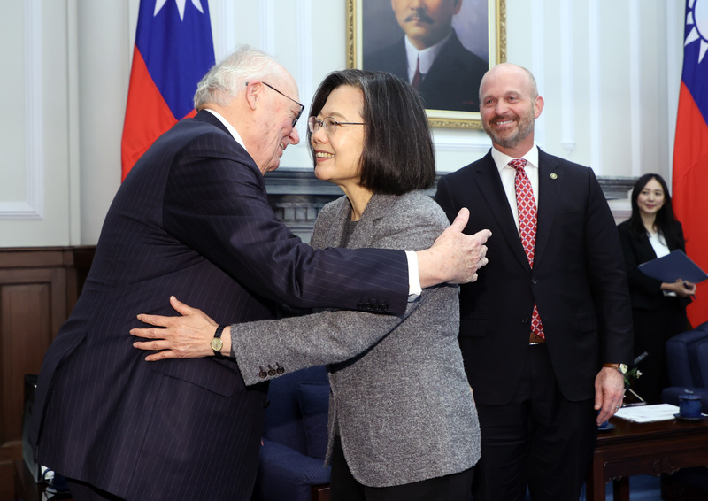 President Tsai and Vice President Lai receive US think tank scholars