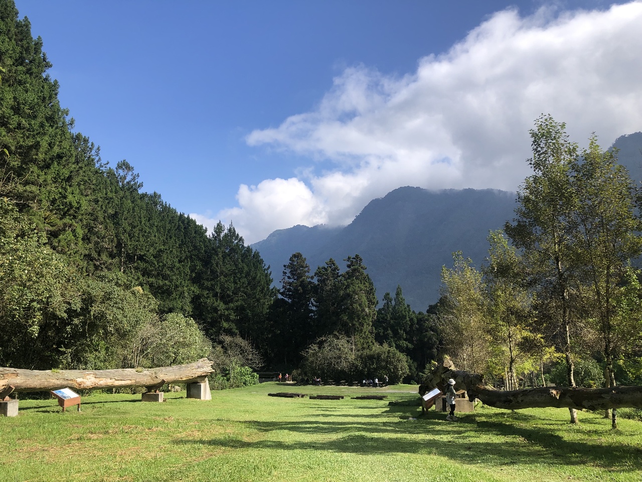 Exploring nature and culture with content creation