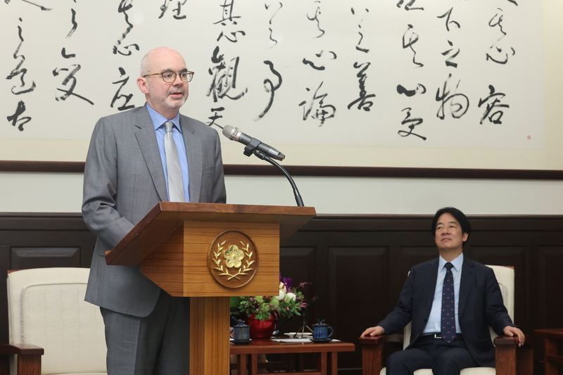 President Lai meets with new AIT director