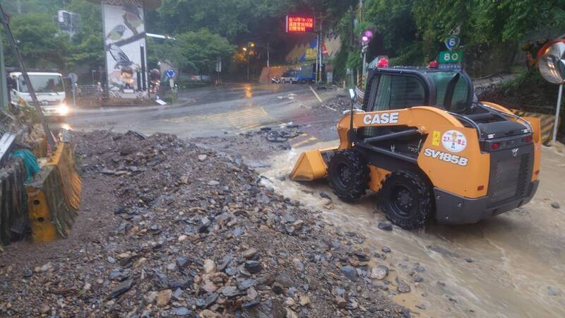 WATCH: Typhoon rains cause landslides on the roads to Taichung
