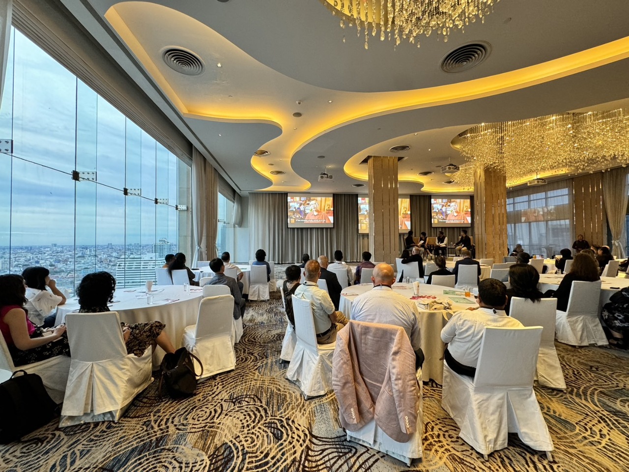 Rti attends international seminar on Asian civil society issues in Thailand