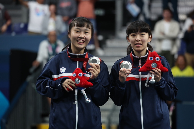 Taiwanese para-athletes win silver in table tennis women’s doubles and bronze in taekwondo