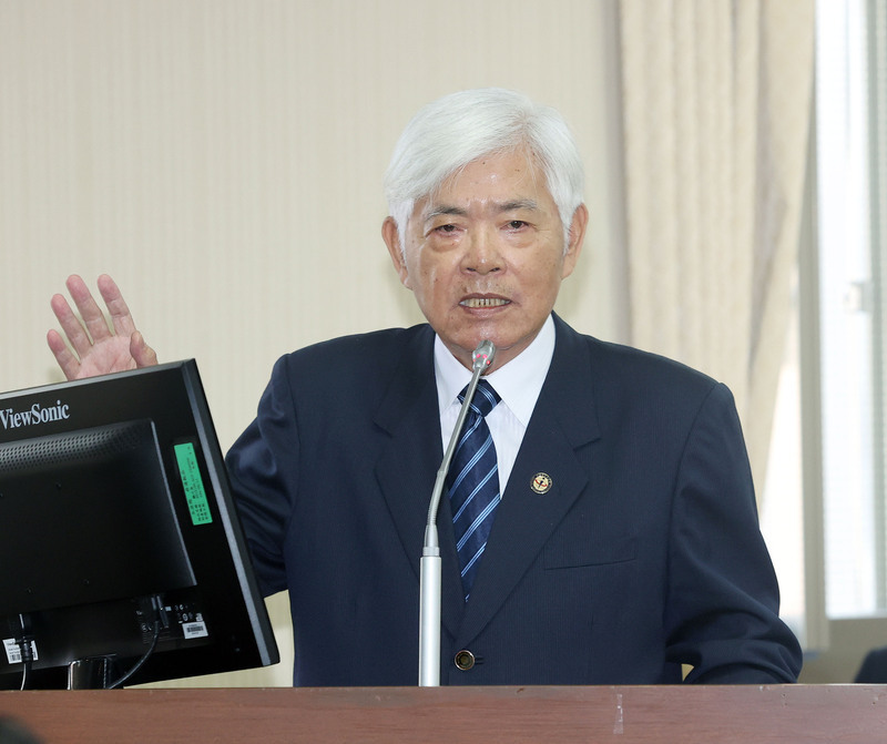 Opposition legislators propose referendum law amendments mandating resignations for non-compliance