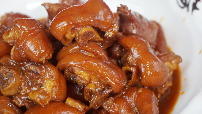WATCH: Pork trotter adds luck to upcoming Lunar New Year meals