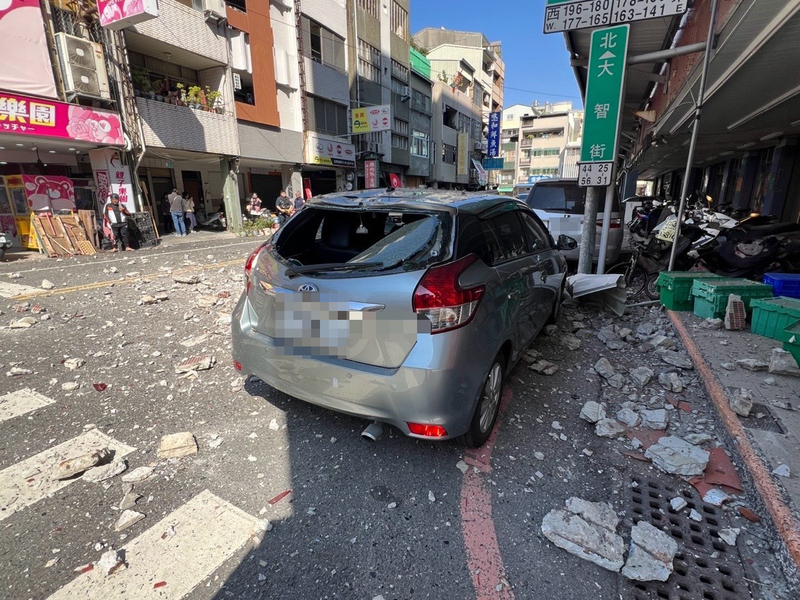 Magnitude 5.6 earthquake strikes Chiayi, causing building damage and industrial precautions